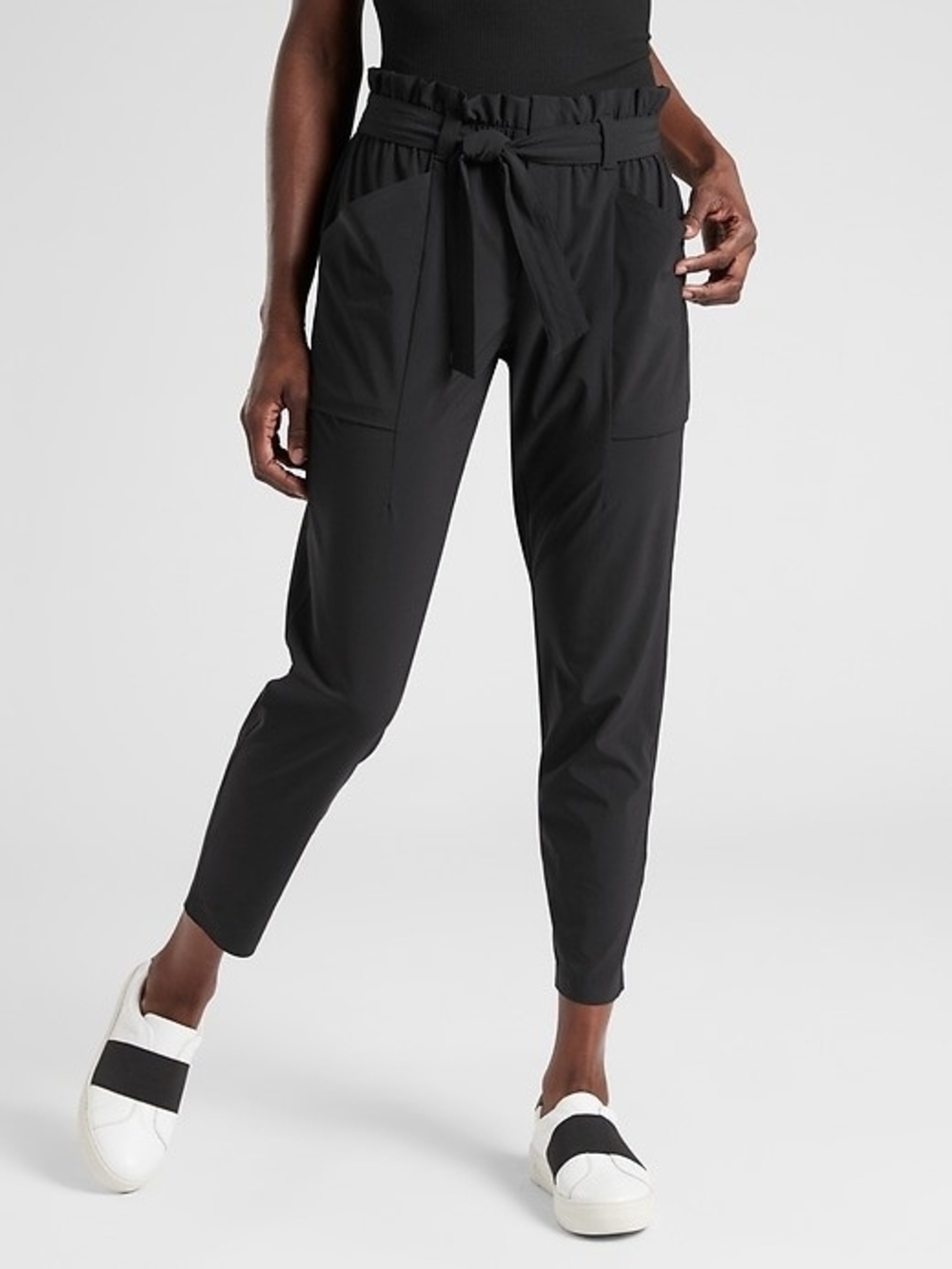 Athleta Skyline II Black Paperbag Tie-Waist Ankle Pants Lightweight Size 16 Tall